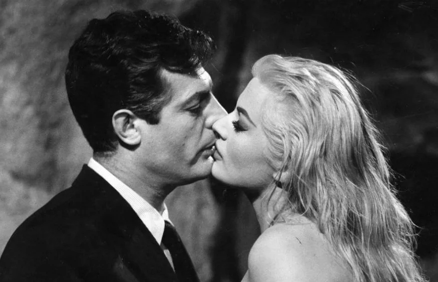 Marcello Mastroianni en La dolce vita