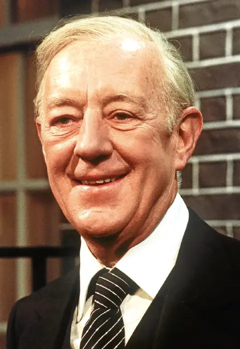 Alec Guinness: Del polvo rojo de Lawrence de Arabia al sol binario de Star Wars