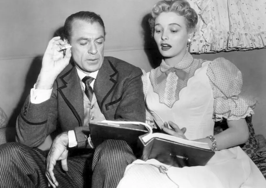 Patricia Neal y Gary Cooper