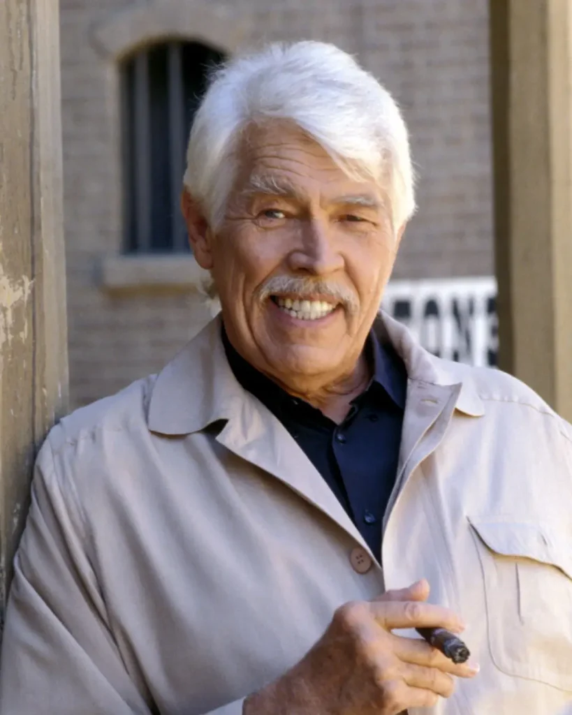 James Coburn en 1998