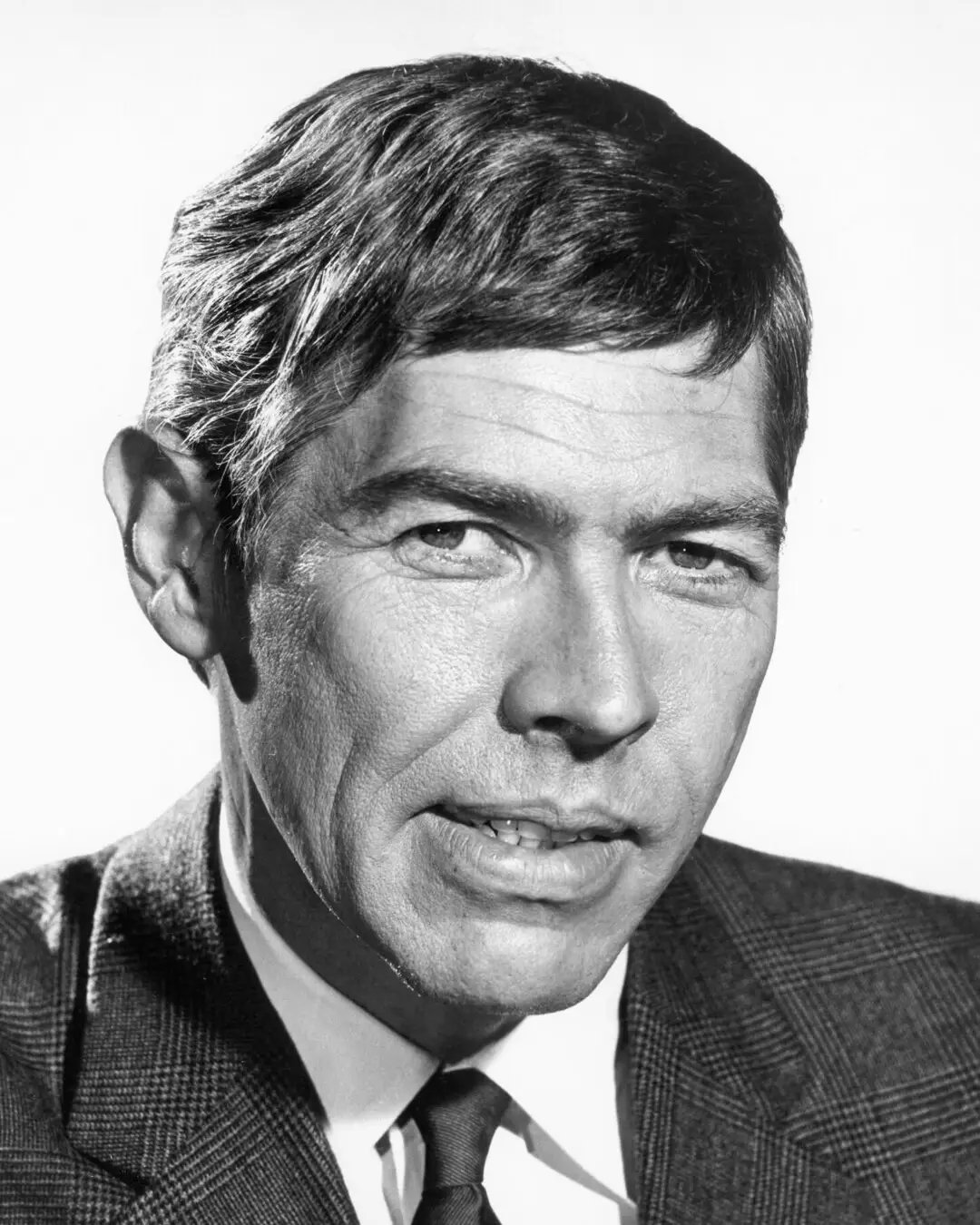James Coburn: imponente secundario de lujo y estrella de Flint, agente secreto