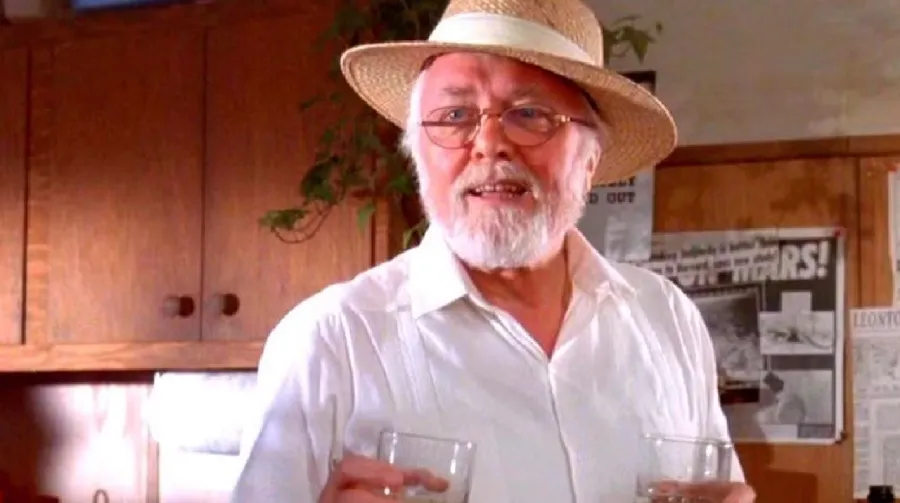 Richard Attenborough como Jhon Hammond